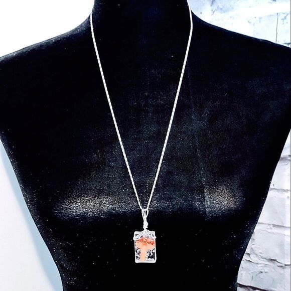 HAND CRAFTED RESIN PENDANT WITH FAIRY MUSHROOM INSIDE ON SILVER PLATED CHAIN 26" - Picture 2 of 8